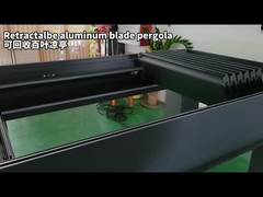 Pergola dengan pisau aluminium retraktalbe